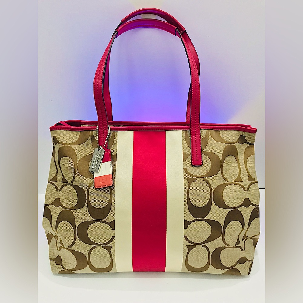 Coach Signature Hampton Signature Khaki Berry Tote